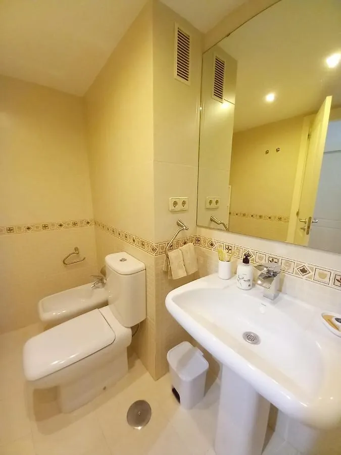 Calido Apartamento Con Gran Terraza Y Vistas A 600 Metros Del Mar Benalmadena