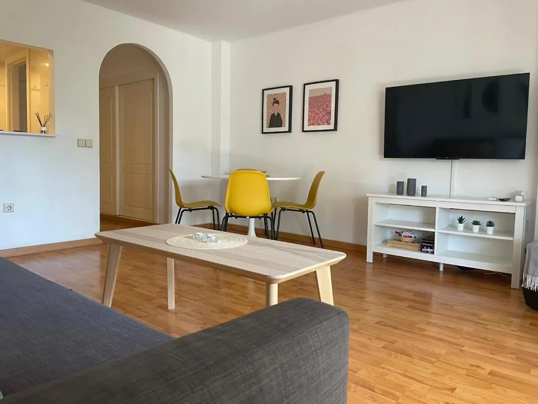 Calido Apartamento Con Gran Terraza Y Vistas A 600 Metros Del Mar Benalmadena 0*,  Spain